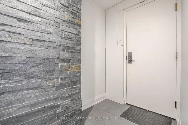 Additional image 5 of 55 Centre Ave Unit 701