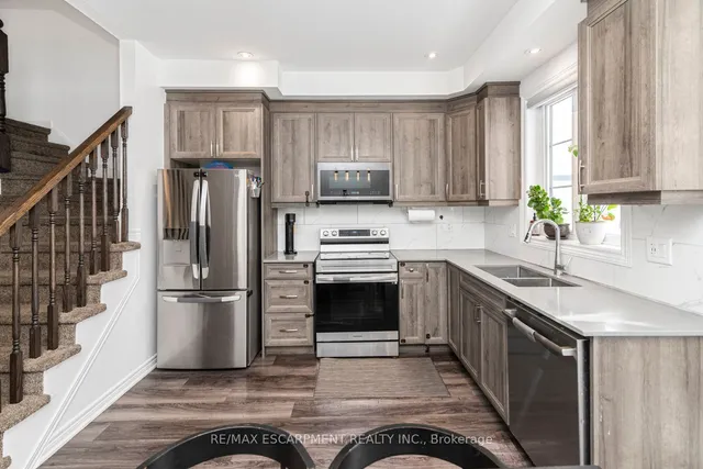 Additional image 12 of 575 Woodward Ave Unit 24