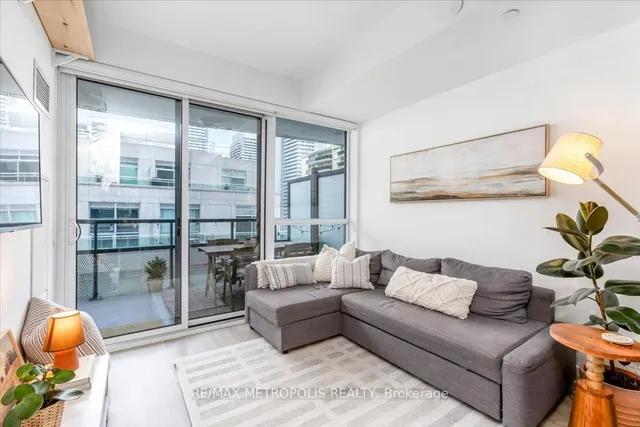 Additional image 9 of 11 Lillian St Unit 808