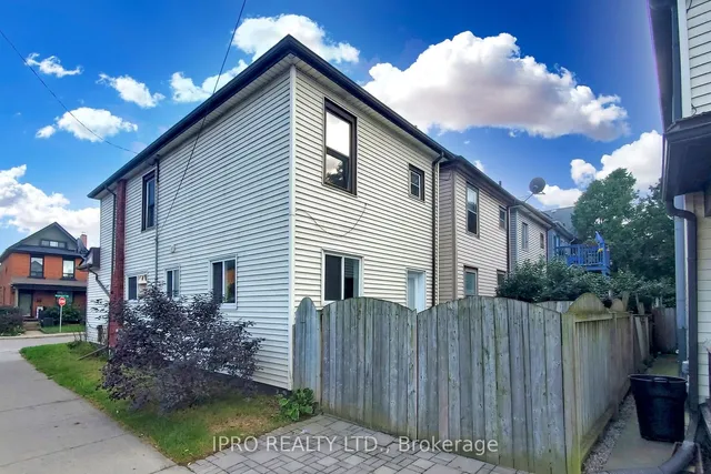 Additional image 21 of 521 Hughson St