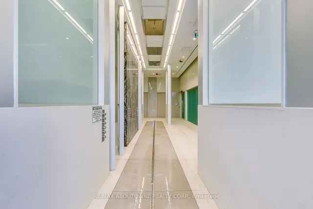 Additional image 33 of 19 Western Battery Rd Unit 1917