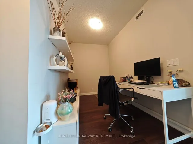 Additional image 9 of 500 Sherbourne St Unit 2007