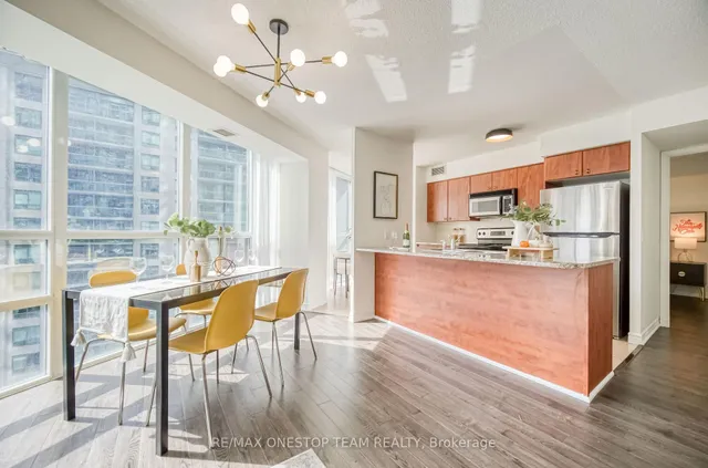 Additional image 11 of 30 Grand Trunk Cres Unit 1211