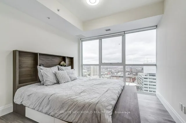 Additional image 17 of 60 Charles St Unit 1802