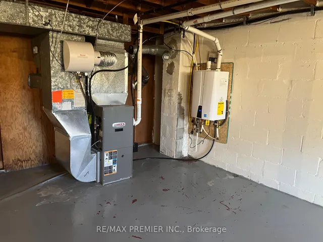 Additional image 18 of 129 Chalkfarm Dr