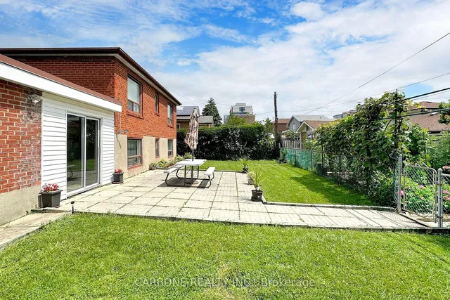 Additional image 40 of 105 Hallsport Cres