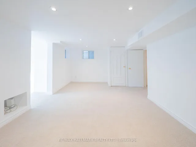 Additional image 36 of 55 Browning Ave