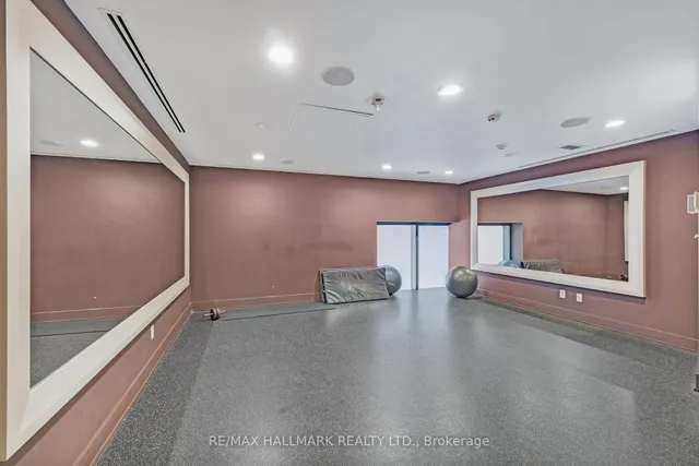 Additional image 21 of 169 Fort York Blvd Unit 913