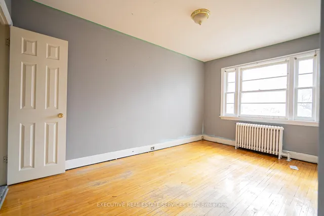 Additional image 20 of 190 CAMERON Ave