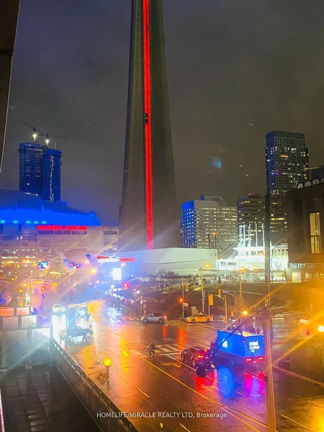 Additional image 19 of 30 Grand Trunk Cres Unit 302