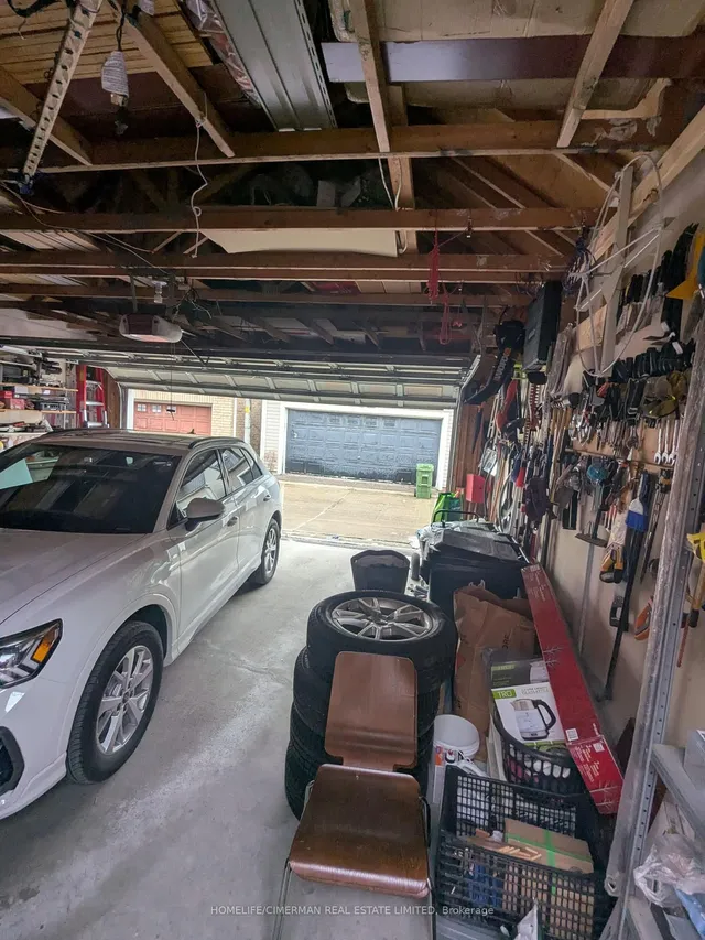 Additional image 32 of 24 Saywell Ave