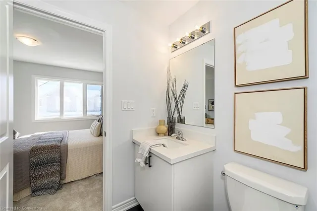 Additional image 40 of 205 Thames Way Unit 24