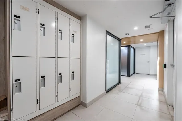 Additional image 25 of 3210 Dakota Common Unit A505