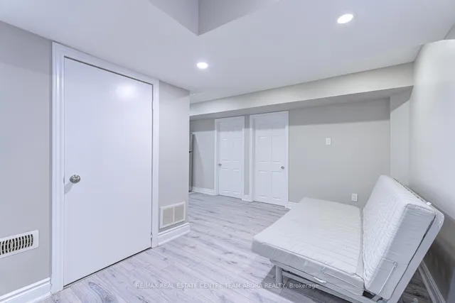 Additional image 40 of 7 Tustin Rd