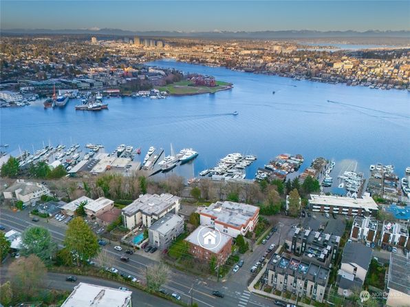 2450 Dexter Avenue N UNIT 102, Seattle, WA 98109