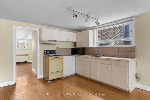 Additional image 40 of 250 Joicey Blvd