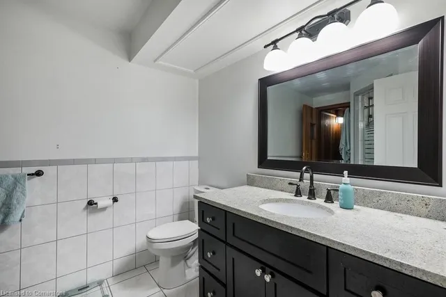 Additional image 42 of 2658 Guyatt Rd