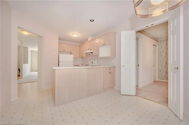 Additional image 4 of 50 Midland Dr Unit 26