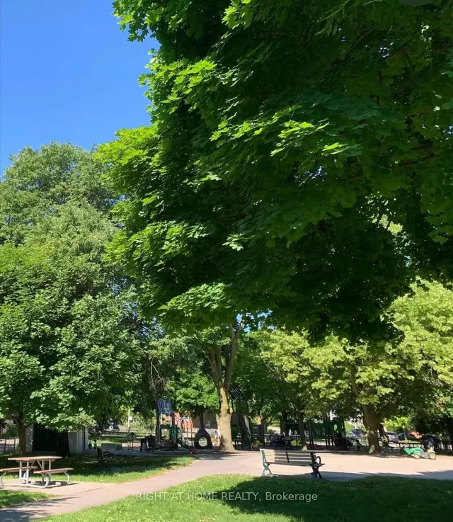 Additional image 41 of 61 Woburn Ave