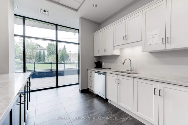 Additional image 17 of 30 HAMILTON St Unit 108