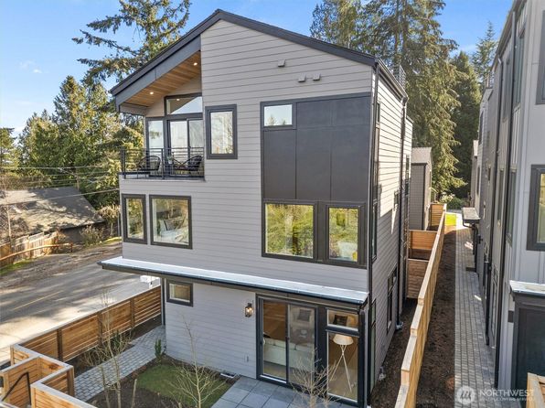 1261 NE 100th Street, Seattle, WA 98125