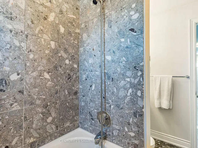 Additional image 24 of 10 Governor Grove Cres