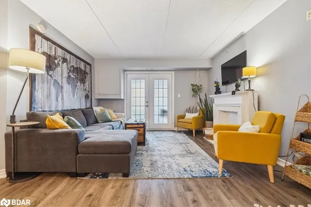 Additional image 2 of 2055 Appleby Line Line Unit 306