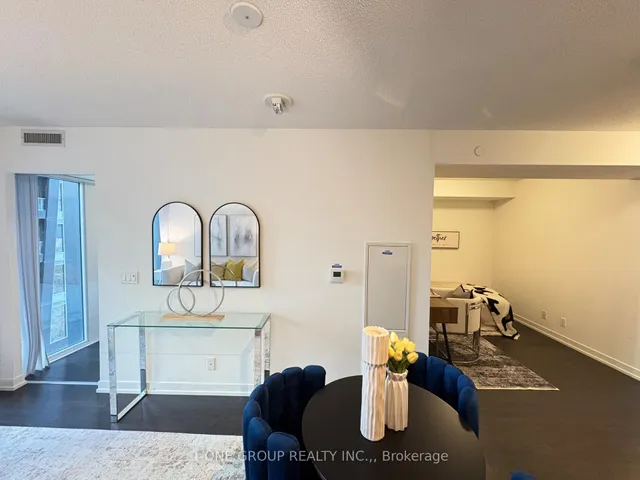 Additional image 29 of 60 Shuter St Unit 817