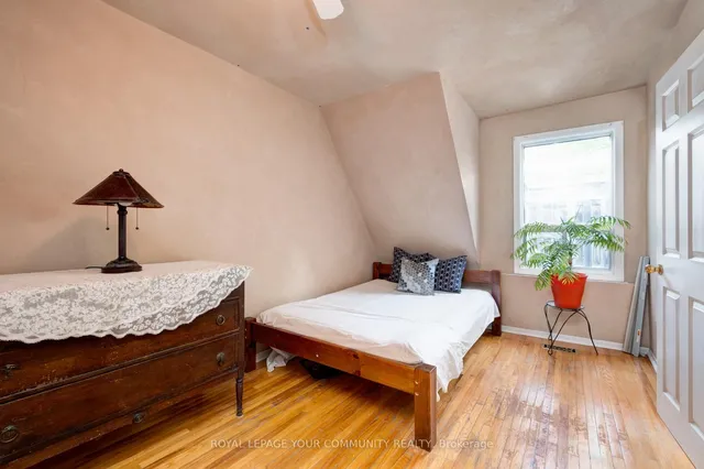 Additional image 18 of 356 Dupont St