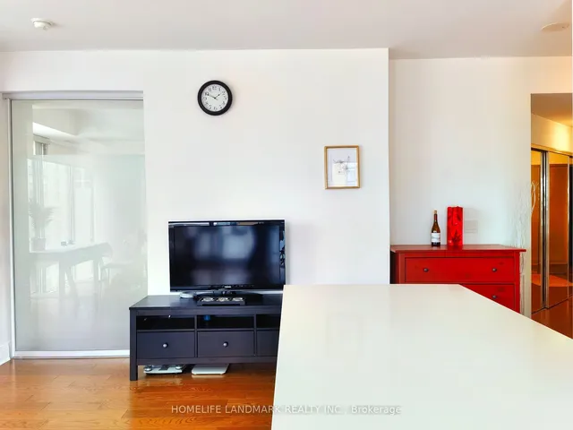 Additional image 12 of 1080 Bay St Unit 1910