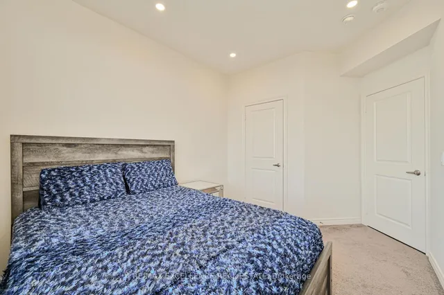 Additional image 42 of 469 Dundas St