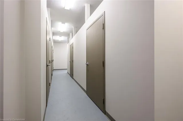 Additional image 27 of 397 King St Unit 205