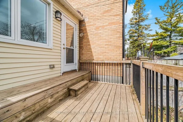 Additional image 36 of 69 Robina Ave