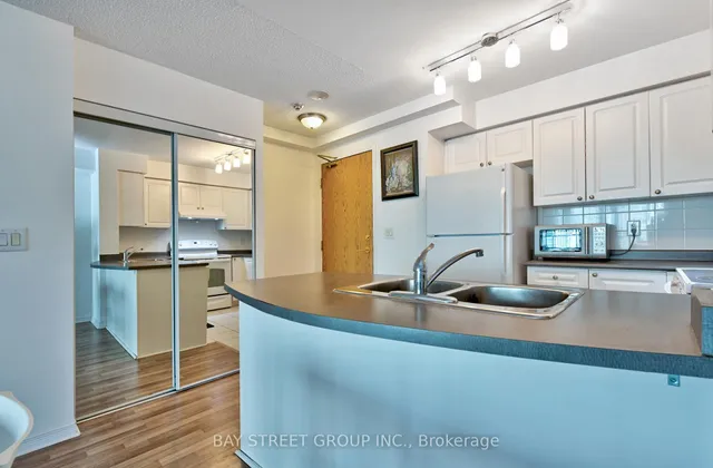 Additional image 3 of 5500 Yonge St Unit 701