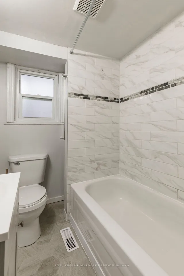 Additional image 6 of 70 Pearl St