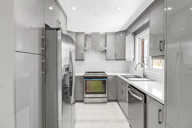 Additional image 9 of 2 Delbasso Crt