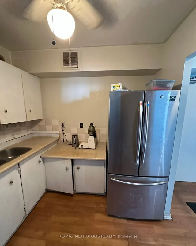 Additional image 11 of 380 Dixon Rd Unit 2203