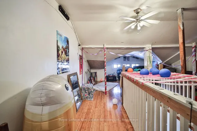 Additional image 33 of 1105 King St