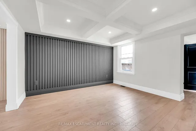 Additional image 12 of 117 Rosslyn Ave