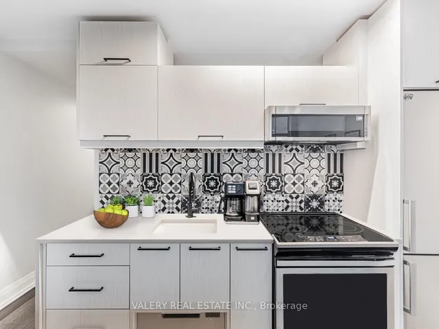 Additional image 2 of 36 Blue Jays Way Unit 622