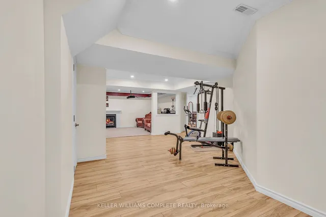 Additional image 40 of 171 PELECH Cres