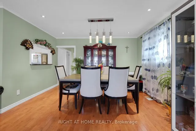 Additional image 4 of 119 Rochman Blvd