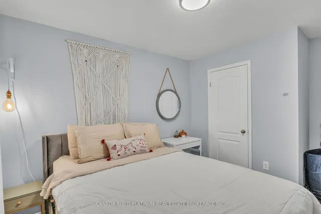 Additional image 33 of 80 Palacebeach Tr