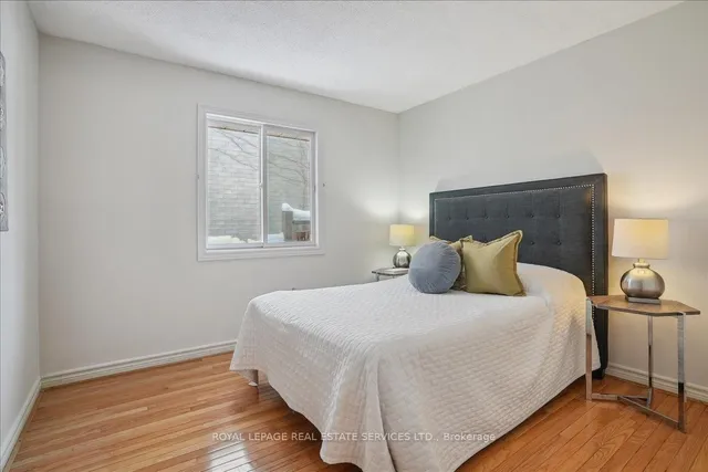 Additional image 27 of 2076 Pelee Blvd