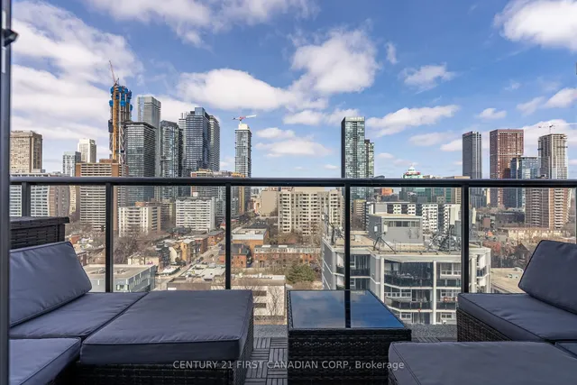 Additional image 31 of 81 Wellesley St Unit 1405