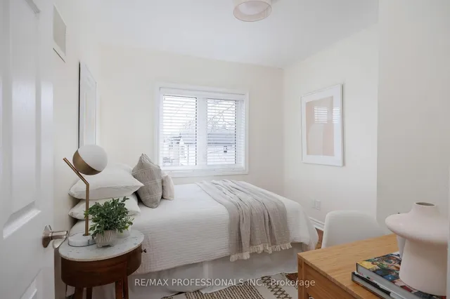 Additional image 21 of 103 Armadale Ave