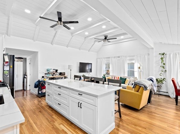 Property image for 149-151 Hull St, Cohasset, MA 02025