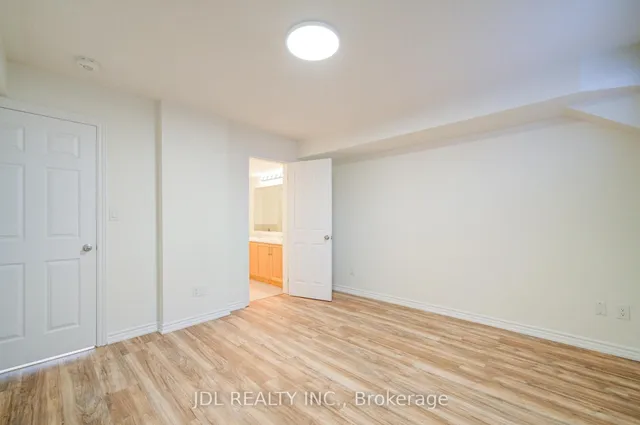 Additional image 7 of 9 Eaton Park Lane Unit 5
