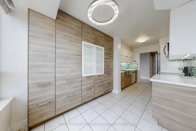 Additional image 10 of 78 Harrison Garden Blvd Unit 1607