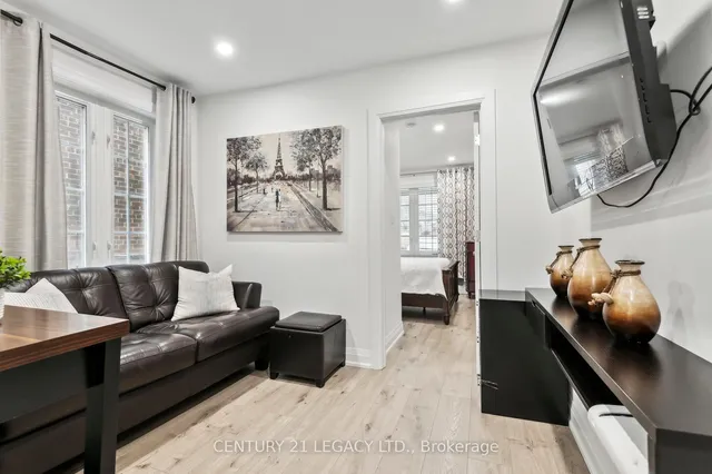 Additional image 27 of 250 Gilbert Ave